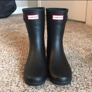 Hunter Short Refined Slim Fit Matte Rain Boot